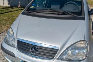 Auto per neopatentati (Mercedes classe A140)