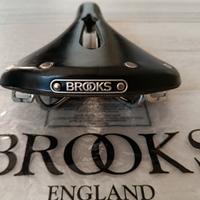 sella Brooks B17s Carved