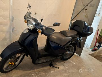 Aprilia Scarabeo 200