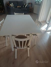 Tavolo bianco legno