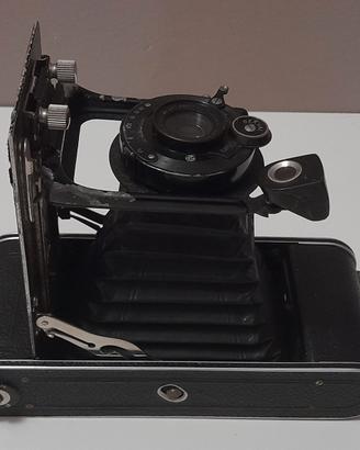 Macchina fotografica Contessa Nettel anni '20