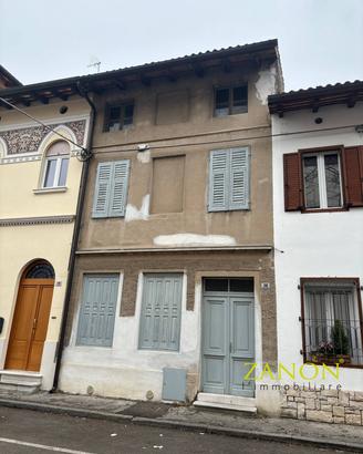 Casa accostata - Gorizia