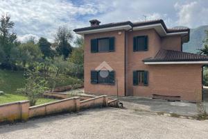 VILLA SINGOLA A ATINA