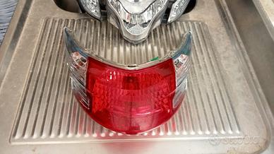 Fanale posteriore Kymco agility 16 125 KL25H