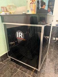 Arredamento per negozio