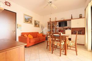 3 LOCALI A ALBA ADRIATICA