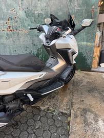Honda forza 350