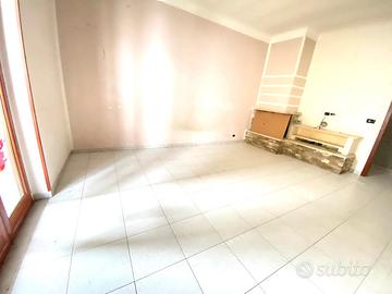 Trilocale 2°Piano Pressi Pizzeria Tre Archi MAF632