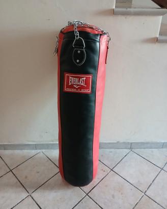 sacco box Everlast 30kg con accessori