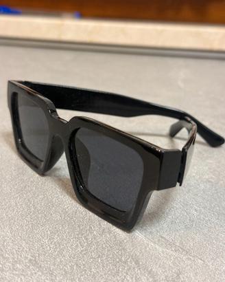 Occhiali da sole neri squadrati oversize
