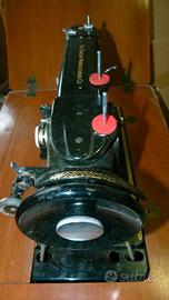 macchina da cucire vintage Singer 306M