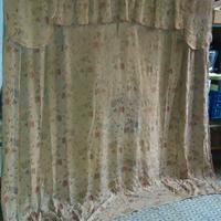 TENDA IN SETA CON MANTOVANA IN NOCE primi ‘900