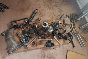 RICAMBI vari molti per Honda CX 500 dell'80