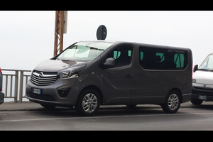Opel Vivaro combi 9 Posti
