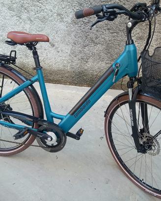 BICI ELETTRICA MARCA LOMBARDO   TREKKING (NUOVA)