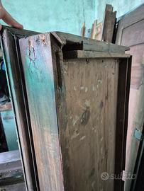 ARMADIO DA RESTAURARE