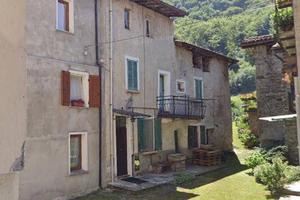 Immobile in asta di 236 m² con 5 locali a Cortenov