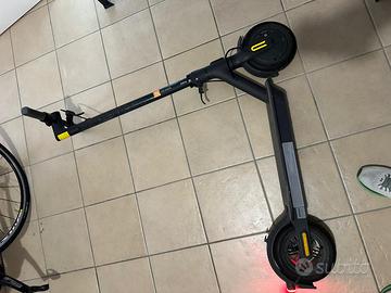 MONOPATTINO ELETTRICO XIAOMI