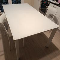 Tavolo cucina in vetro antigraffio allungabile