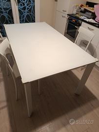 Tavolo cucina in vetro antigraffio allungabile