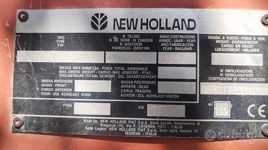 mietitrebbia NEW HOLLAND L 521