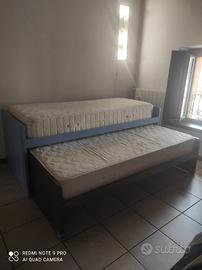 coppia di letti singoli scorrevoli