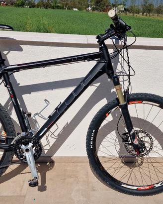 MTB Bici Cube LTD