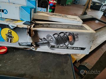 Ammortizzatori anteriori Jeep Compass 