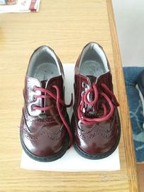 Scarpine vernice n. 24