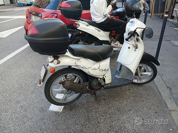 Aprilia Scarabeo 50