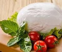 MOZZARELLA E PROVOLA DI LATTE DI CAPRA