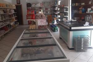 Locale Commerciale con Agibilità FL175