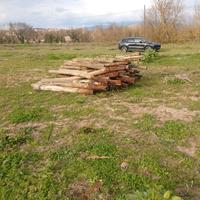 Pali di acacia usati