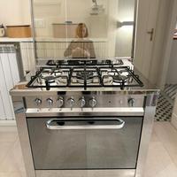 CUCINA 5 FUOCHI CON FORNO ARISTON FREE STANDING