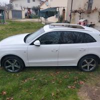 Audi Q5 S-LINE 