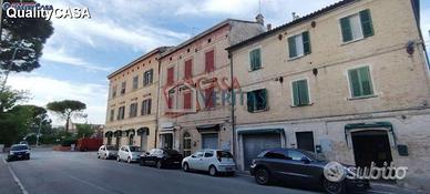 Appartamento quadrilocale in centro a Chiaravalle