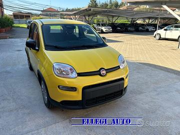FIAT Panda 1.0 Hybrid ADAS no finanziamento KM