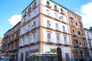 Luminoso appartamento in via Pisanelli