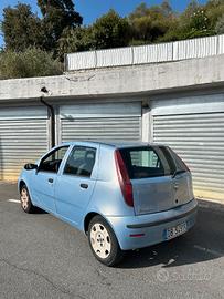 Fiat Punto 2006 1.2 benzina OK NEOPATENTATI