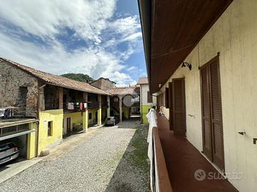 CASA DI CORTE A SCANZOROSCIATE