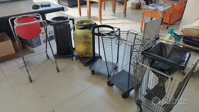 Ceste/carrelli pattumiera con ruote