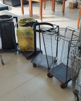 Ceste/carrelli pattumiera con ruote