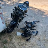 pezzi di ricambio zx6r 2009