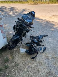 pezzi di ricambio zx6r 2009