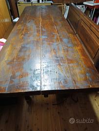 tavolo in legno massiccio con panca