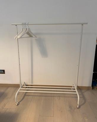Rastrelliera appendiabiti Ikea