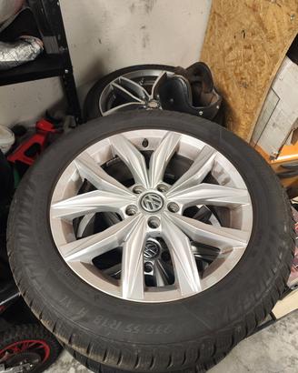 4x Cerchi in lega originali VW 18" + gomme inverna