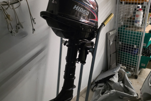 Tender 230 con motore 4 tempi 4 Hp