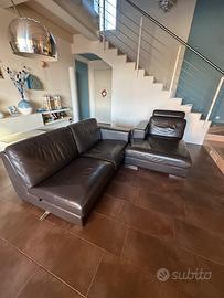 Divano con penisola in pelle Alberta Salotti