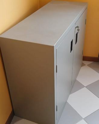 armadietto metallico
